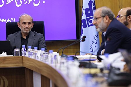 گزارش تصویری | نشست اعضای کمیسیون فرهنگی مجلس شورای اسلامی با رئیس رسانه ملی