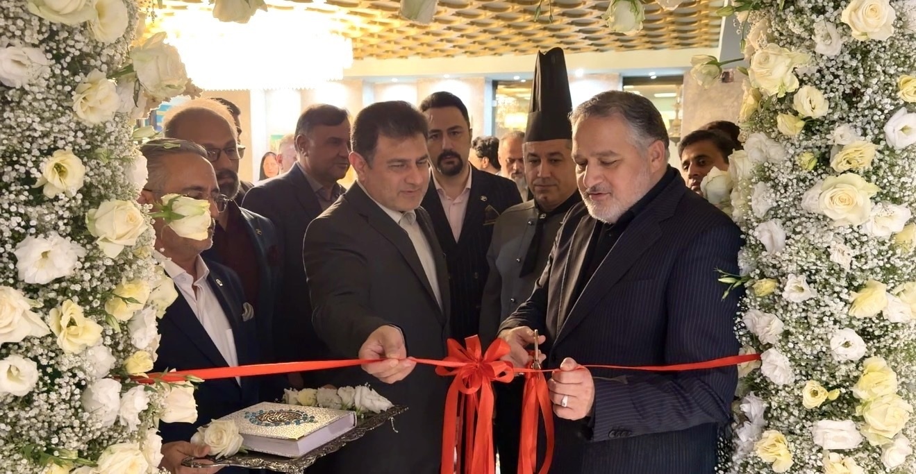 با حضور مدیران هگتا و گروه هتلهای هما؛ دو پروژه زیرساختی هتل هما تهران به بهرهبرداری رسید با حضور مدیران هگتا و گروه هتلهای هما؛ دو پروژه زیرساختی هتل هما تهران به بهرهبرداری رسید