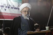تنها راه عبور از پیچ تاریخی کشور، تبعیت از ولایت و حفظ وحدت ملی است
