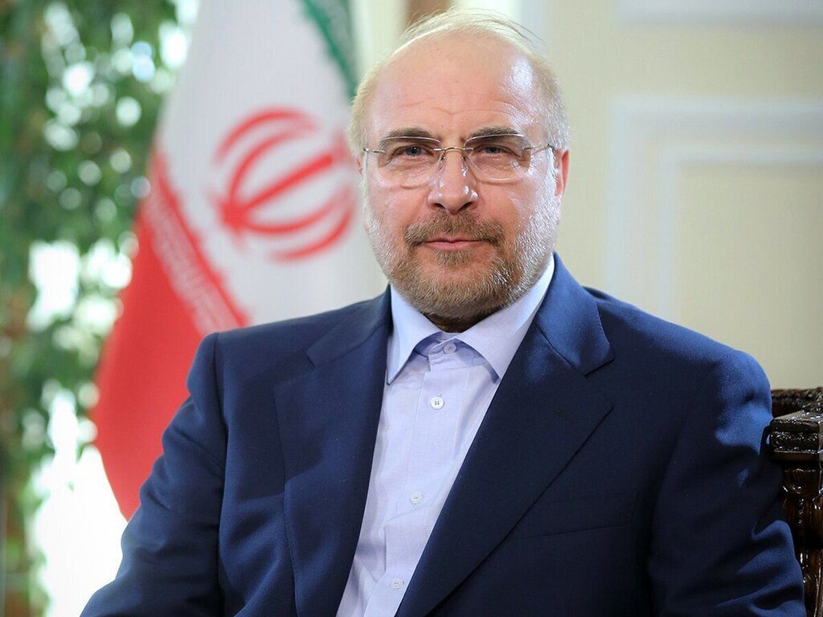 رئیس مجلس شورای اسلامی در پیامی به مناسبت سوم خرداد سالروز آزادسازی خرمشهر تاکید کرد که هیچ دژخیمی را یارای ایستادن مقابل سربازان عاشق و مؤمن ایران نیست و مجاهدی که برنامه‌ریزی، توکل و شجاعت را مشق کند، دست یاری خداوند رحمان را بر شانه خواهد داشت و انسداد را نخواهد پذیرفت.
