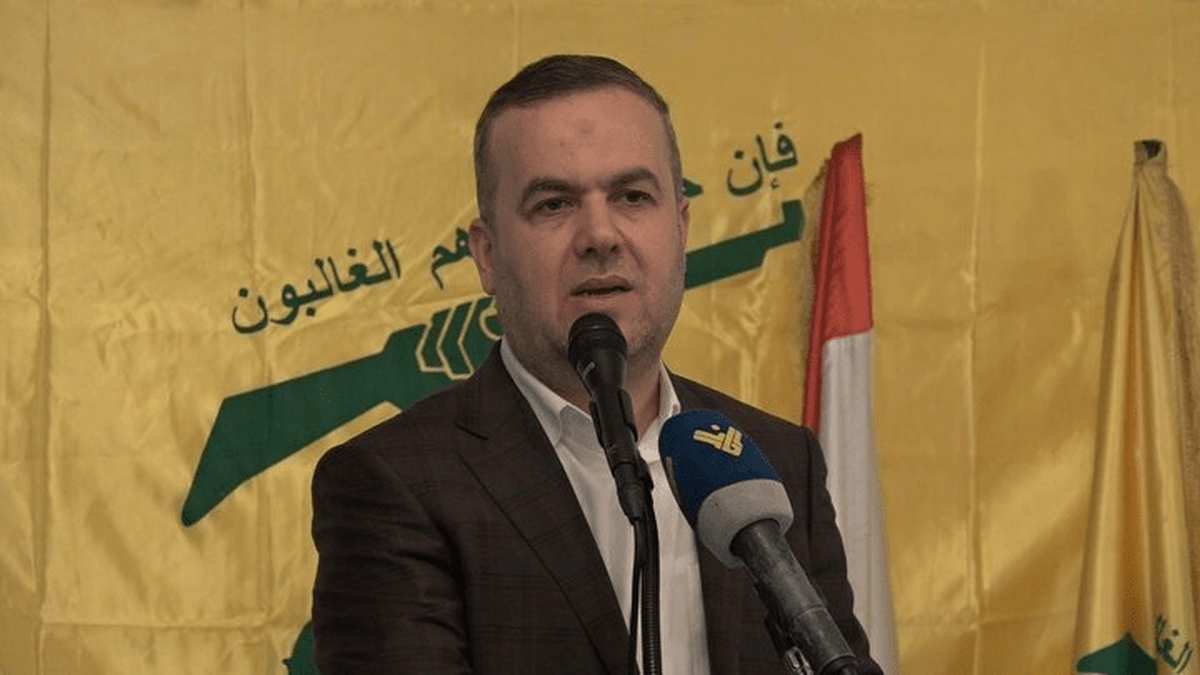 نماینده حز‌ب‌ الله در پارلمان لبنان اعلام کرد: ایران در کنار ماست و هرگونه توافق منطقه‌ای به توقف جنگ در لبنان گره خورده است.