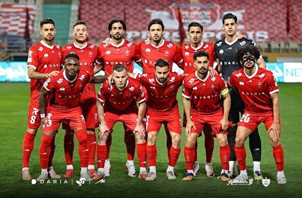 فرار به جلو با پیراهن قرمز