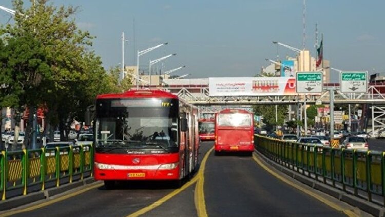 خدمات مترو و اتوبوس در تهران همچنان رایگان است