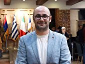 عطایی: به تغییر نگاه به هنرمندان نیاز داریم