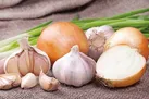 همه‌چیز درباره ویژگی‌های شگفت‌انگیز سیر و پیاز