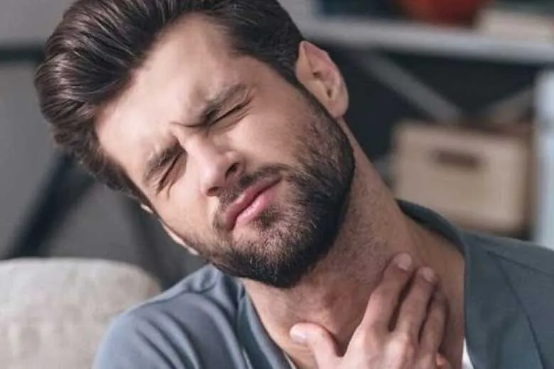 ۵ ترفند برای نجات کسی که غذا در گلویش گیر کرده است