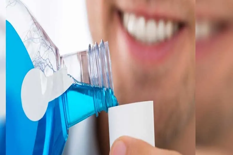 رفع بوی بد دهان با ۷ راهکار موثر