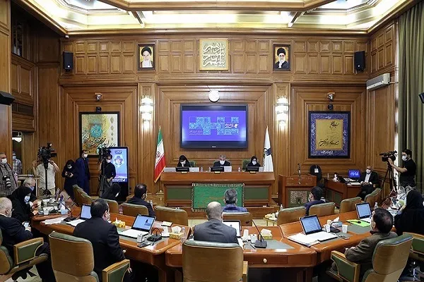 افزایش نرخ حمل ‌و نقل تهران در سال ۱۴۰۰؛ اتوبوس و مترو ۲۵ درصد، تاکسی تا ۳۵ درصد!