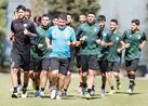 آبی‌ها گرفتار در باتلاق بدهی