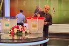 عکس | رئیس رسانه ملی رای خود را به صندوق انداخت