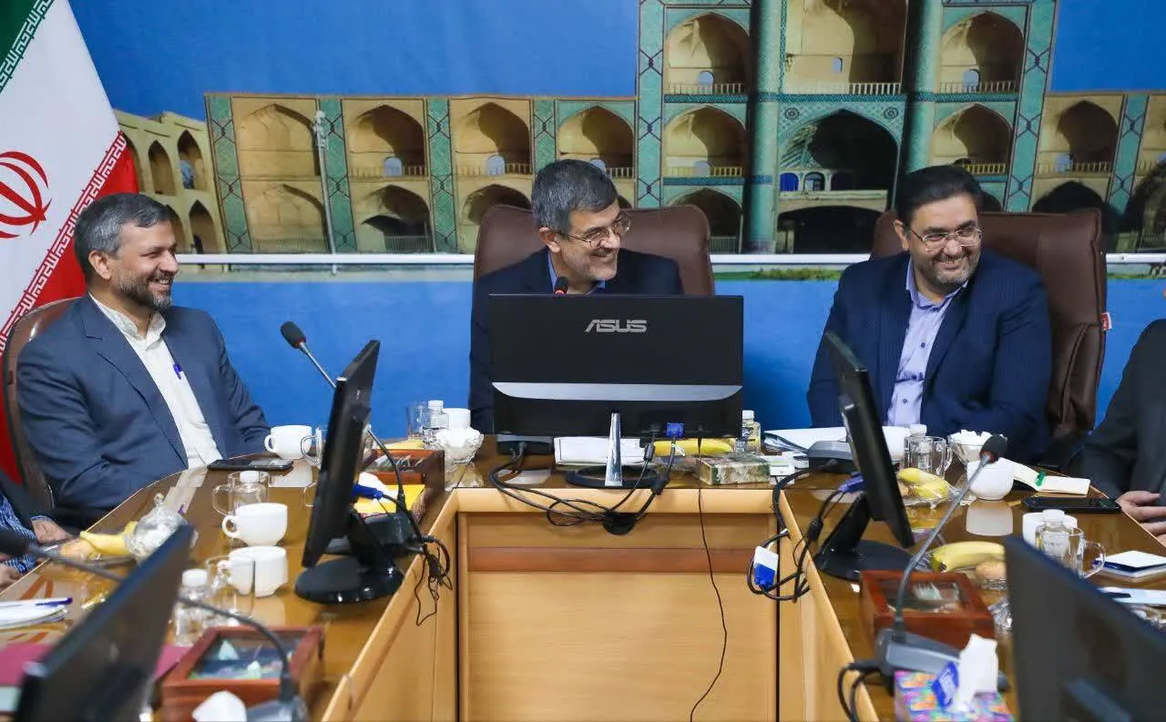 برای تحقق «یزد پایدار» و عبور از چالش‌ها، نیازمند نظارت قاطع و هم‌افزایی هستیم
