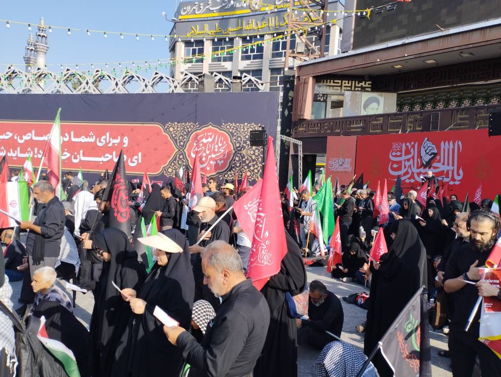 خونخواهی رهبر شهید، محور آیین جاماندگان اربعین امسال است خونخواهی رهبر شهید، محور آیین جاماندگان اربعین امسال است