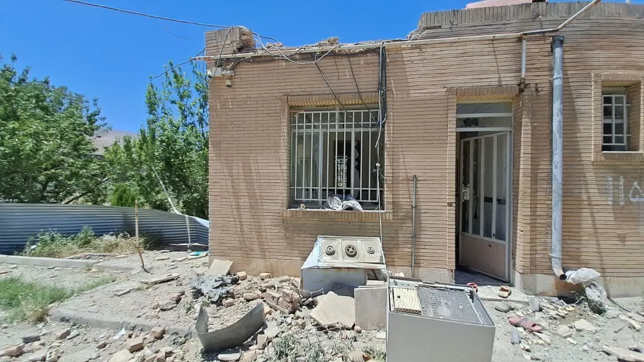 خدمت بی‌وقفه زیر آسمان جنگ؛ روایت کادر درمان کرمانشاه از روزهای پر التهاب