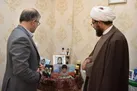 دیدار رییس مرکز ارتباطات مردمی ریاست جمهوری و استاندار البرز با خانواده شهیدان عجمیان و منصوری