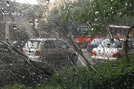 بارش‌های رگباری در تهران | خطر سیلابی شدن رودخانه‌های فصلی