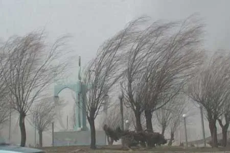 کاهش دما در کشور و وزش باد شدید در ۱۸ استان