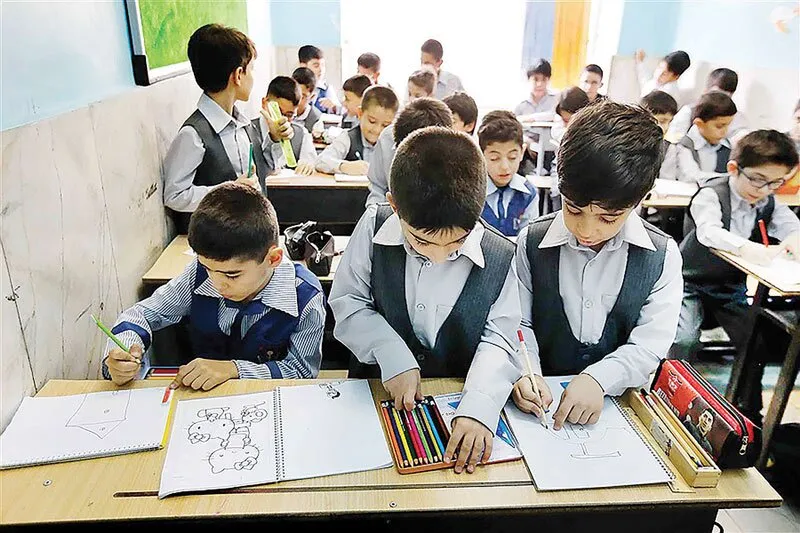 سونامی کلاس‌های خالی از معلم