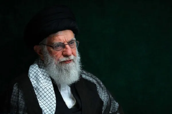 پیام تسلیت رهبر انقلاب درپی درگذشت والده حجت‌الاسلام قاضی‌عسکر