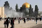 تظاهرات گسترده فلسطینیان در مسجد الاقصی / وقوع درگیری‌های شدید