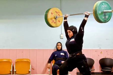 تاریخ‌سازی در جده؛ نخستین مدال کاروان وزنه‌برداری به نام بانوان شد (+عکس)