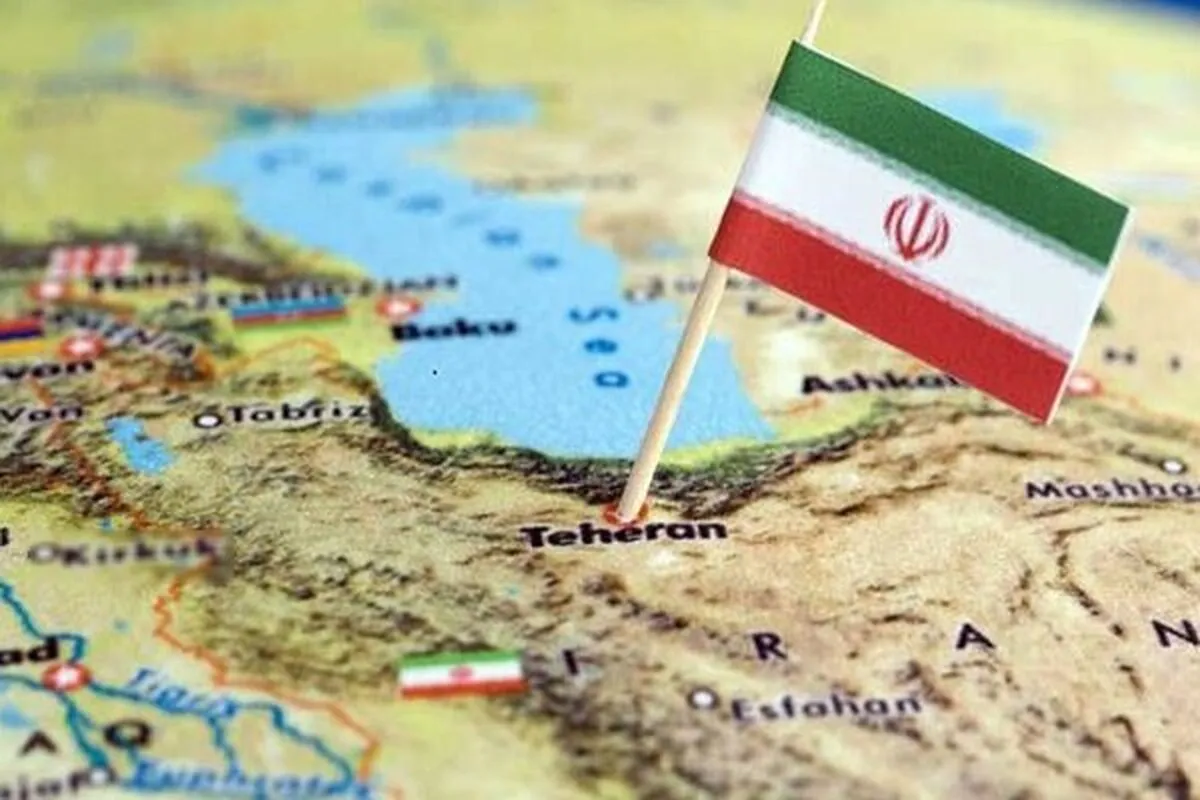 تحلیلگر عراقی:درگیری مستقیم آمریکا با ایران ۵۸ تریلیون دلار آب می‌خورد