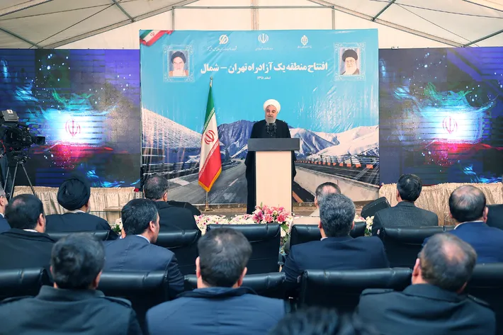 کسی نباید در حوادث مربوط به کرونا جیب بدوزد