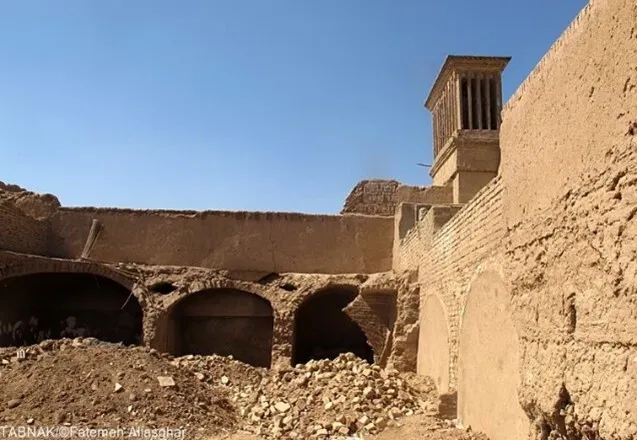 بین حفظ اصالت و ضرورت زندگی