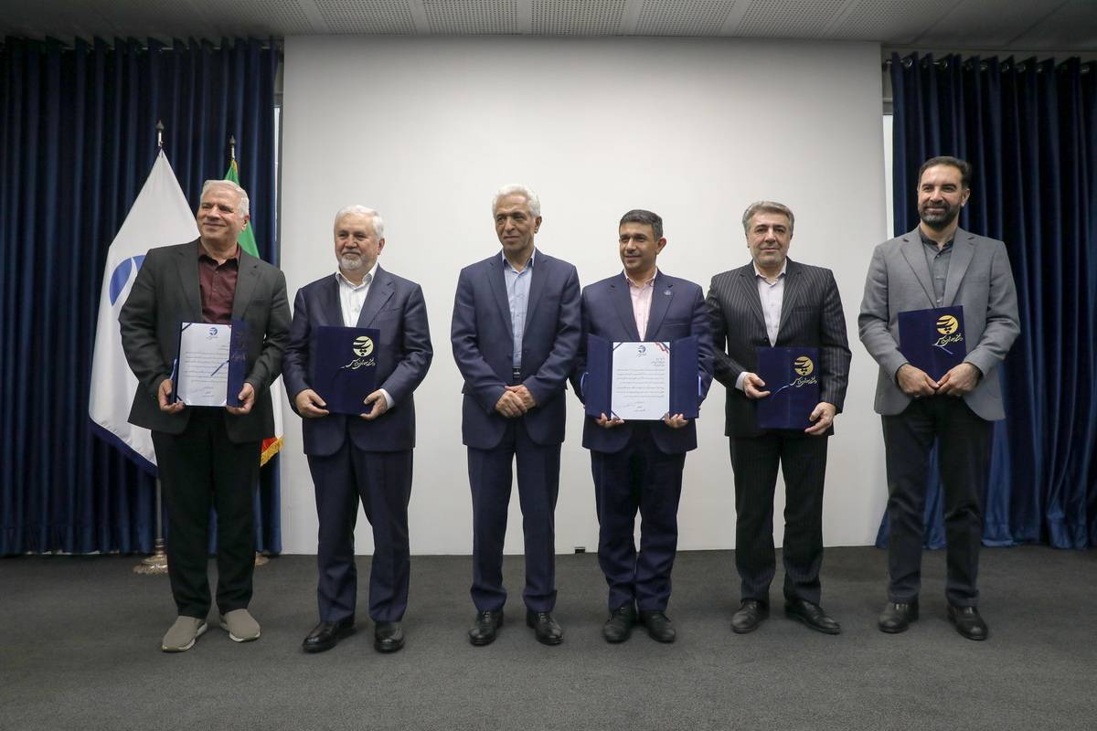 گزارش تصویری ا مراسم گرامیداشت ثبت جهانی «دژ الموت و استحکامات وابسته به آن» گزارش تصویری ا مراسم گرامیداشت ثبت جهانی «دژ الموت و استحکامات وابسته به آن»