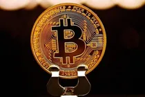قیمت بیت‌کوین در آستانه ۸۰ هزار دلار قرار گرفت