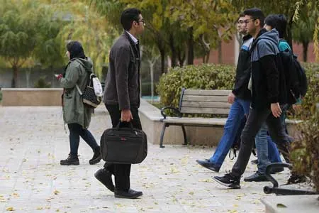 دانشجویان برای حضور در کلاس باید ۲ دز واکسن کرونا دریافت کرده باشند