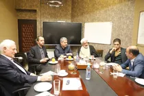 ایستادگی کارگران و مدیران صنعتی در خط مقدم تولید کشور