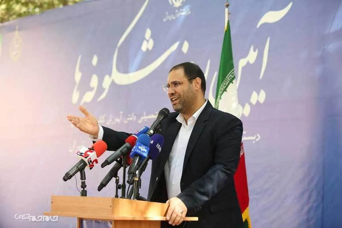 معلمان «بازی» را از بچه‌ها نگیرند