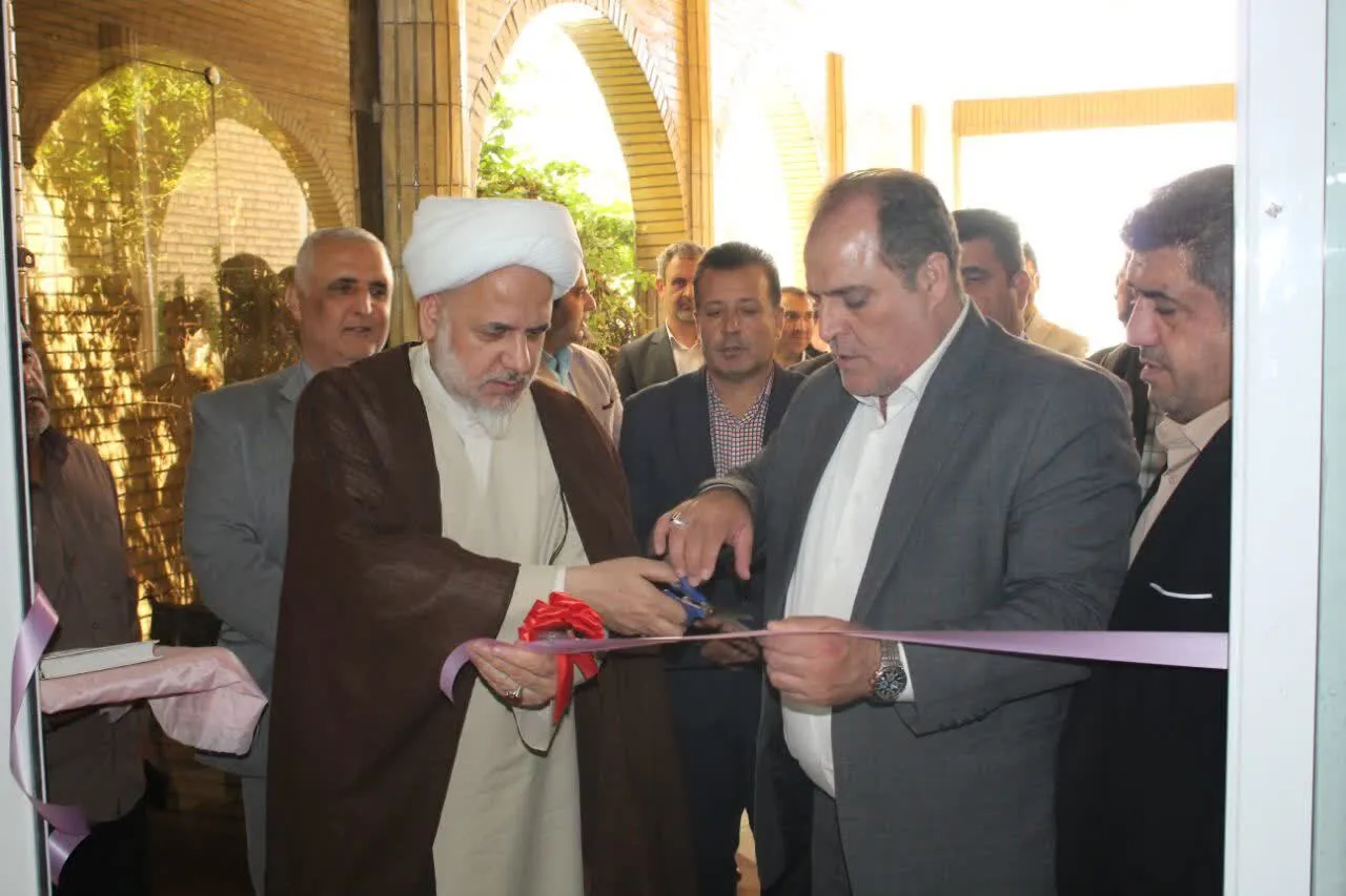 افتتاح نمایشگاه کتاب و محصولات فرهنگی در ساوه