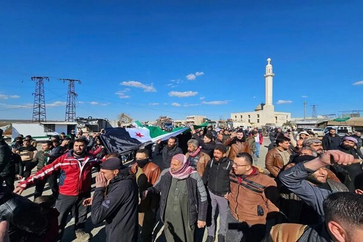 ببینید | مخالفان دولت موقت سوریه بندر طرطوس را به کنترل خود درآوردند