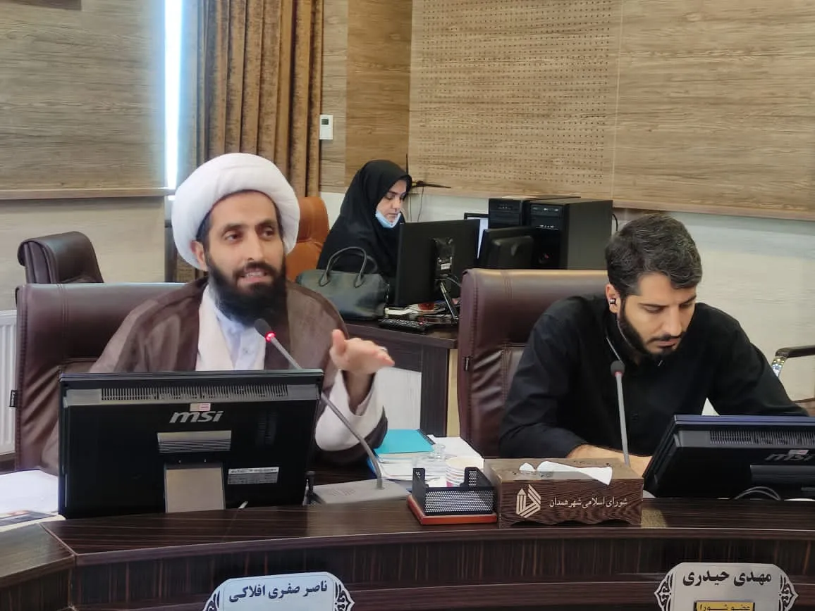 نصب تابلو روزشمار پروژه‌ها به چالش شورا وشهرداری تبدیل نشود
