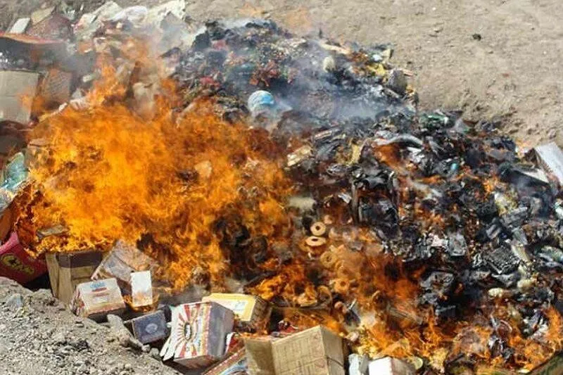 معدوم سازی ۴۰۰۰ لیتر نوشیدنی غیرمجاز در دزفول
