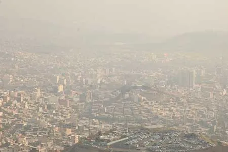 هوای پایتخت دوشنبه بسیار خطرناک می‌شود / دولت و مجلس جلسه فوری تشکیل دهند