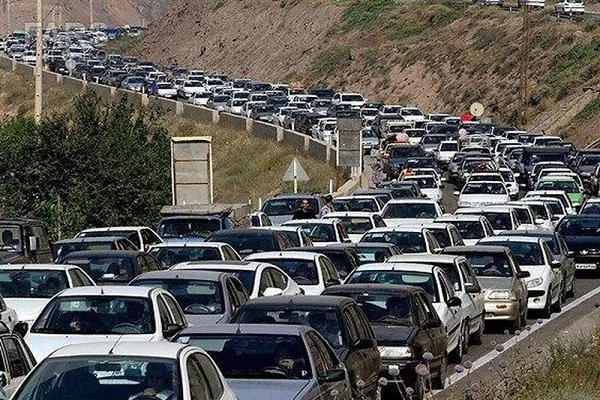 افزایش ۱۲۰ درصدی تردد مسافران نوروزی در برخی محورها/ تعداد جان‌باختگان تصادفات در نوروز امسال افزایش یافت