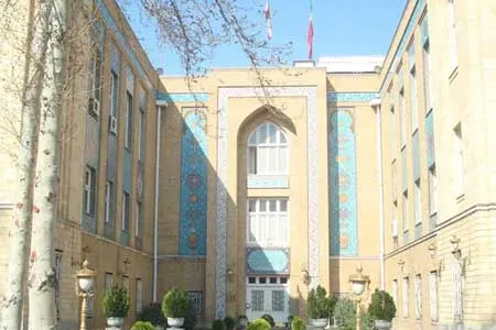 اجازه نمی دهیم یک قلدر با ارعاب جامعه بین المللی منافع ایران را تضعیف کند