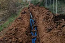 عملیات اجرایی خط انتقال از مخزن ۳۰ هزار متر مکعبی لاکان به پیربازار