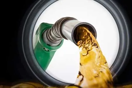 افزایش ۱۵ میلیون لیتری توزیع بنزین در آبان‌ماه نسبت به سال گذشته