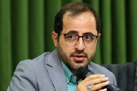 میان جمعم و سرگرم داستان‌سازی
