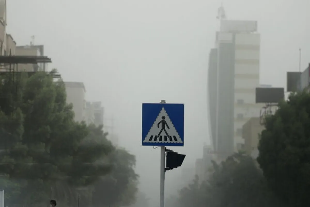وزش باد و گردوخاک در پایتخت