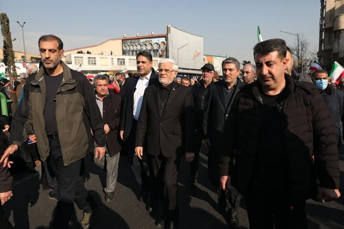 عارف: اگر مردم در صحنه باشند دشمن هیچ غلطی نمی‌تواند بکند