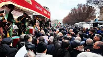 انتخاب رهبر جوان انقلاب اسلامی نشانه صلابت شیعه است