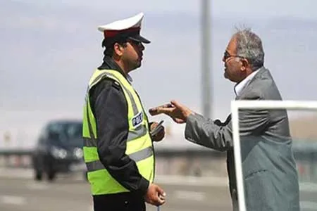 مردم مجوز تردد بین شهری را از فرمانداری‌ها اخذ کنند