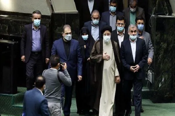 جلسه مجلس برای بررسی «رای اعتماد به وزیر پیشنهادی تعاون،کار، رفاه اجتماعی» آغاز شد
