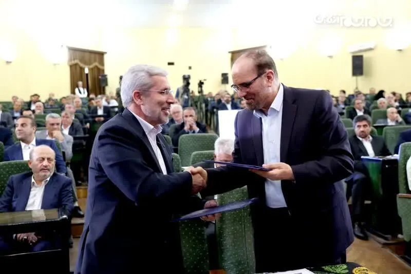 امضای  ۲۰۰ هزار میلیارد تومان تفاهم نامه در حوزه صنعت، معدن و بازرگانی