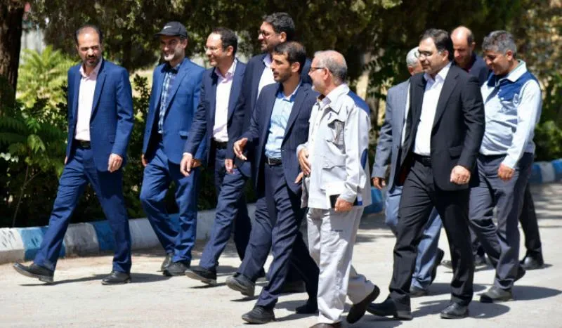 شناسایی و تأمین حداكثری نیاز بازار مصرفی مشتریان خُرد استان‌ها در دستور كار مراكز خدماتی