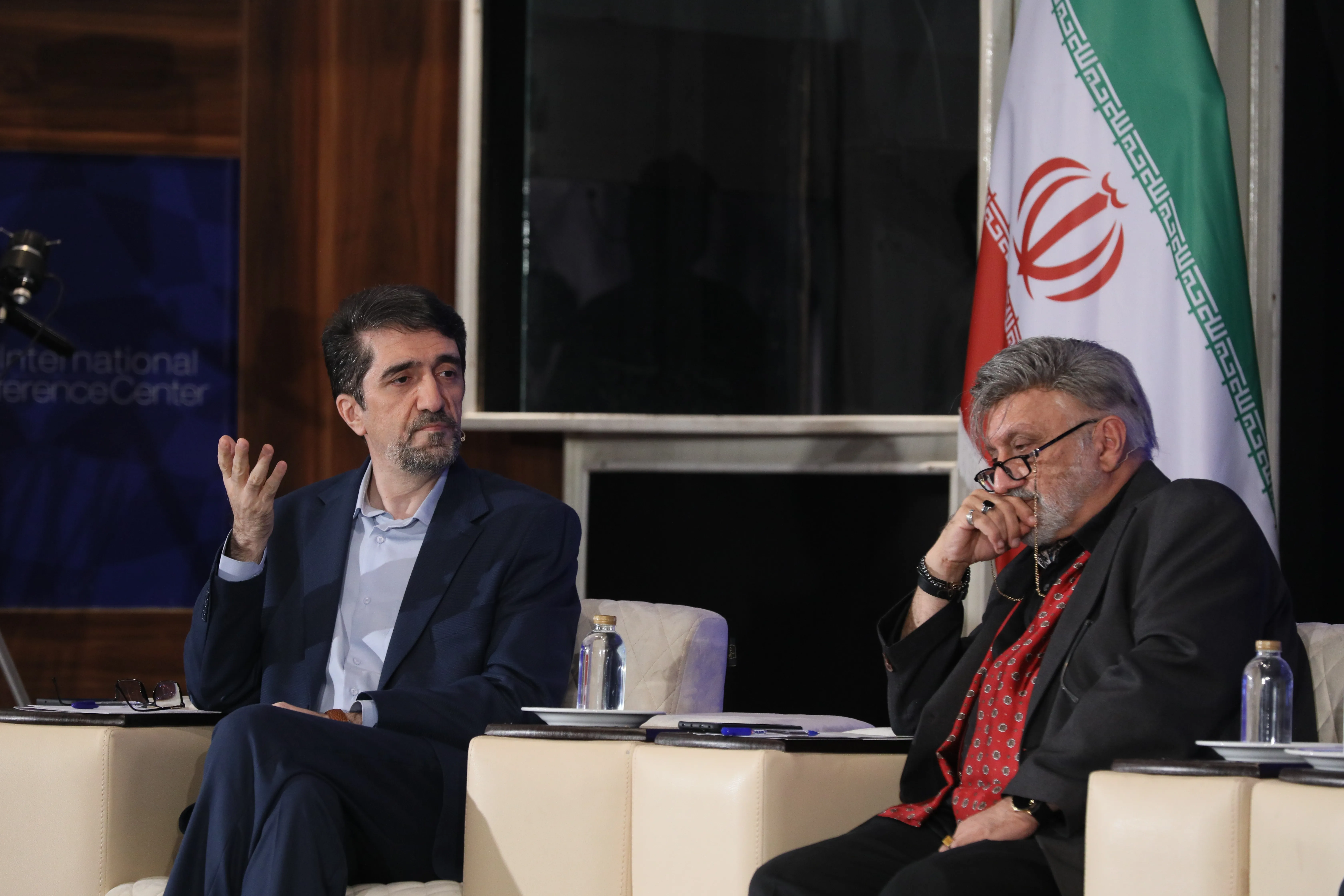 ویژه برنامه «جریان کودتا» کاری از گروه تاریخ شبکه یک در دو قسمت به بازخوانی کودتای ۲۸ مرداد ۱۳۳۲ اختصاص داشت ویژه برنامه «جریان کودتا» کاری از گروه تاریخ شبکه یک در دو قسمت به بازخوانی کودتای ۲۸ مرداد ۱۳۳۲ اختصاص داشت